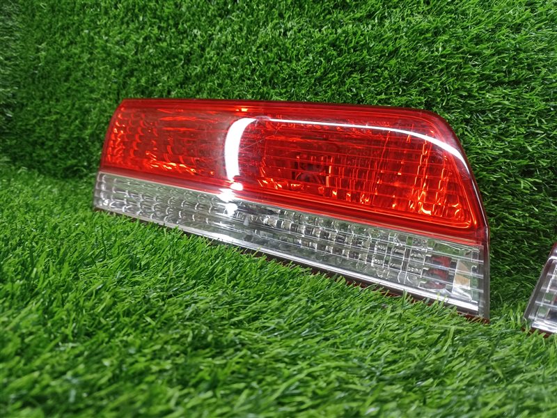 Стоп-вставка Toyota Mark Ii GX100 1GFE задняя левая (б/у)