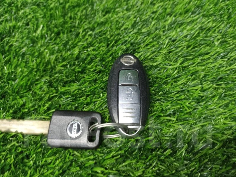 Ключ зажигания Nissan Note E11 HR15DE (б/у)