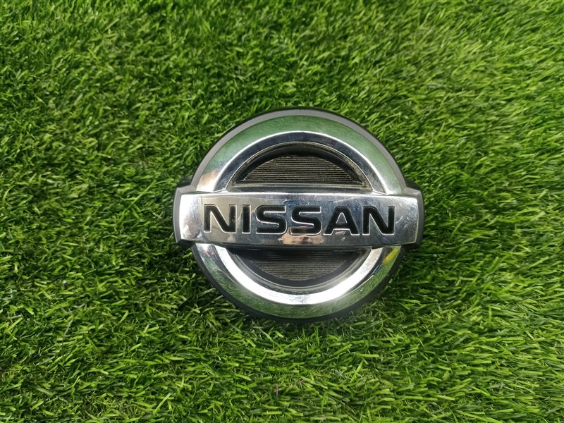 Эмблема Nissan Caravan E25 (б/у)