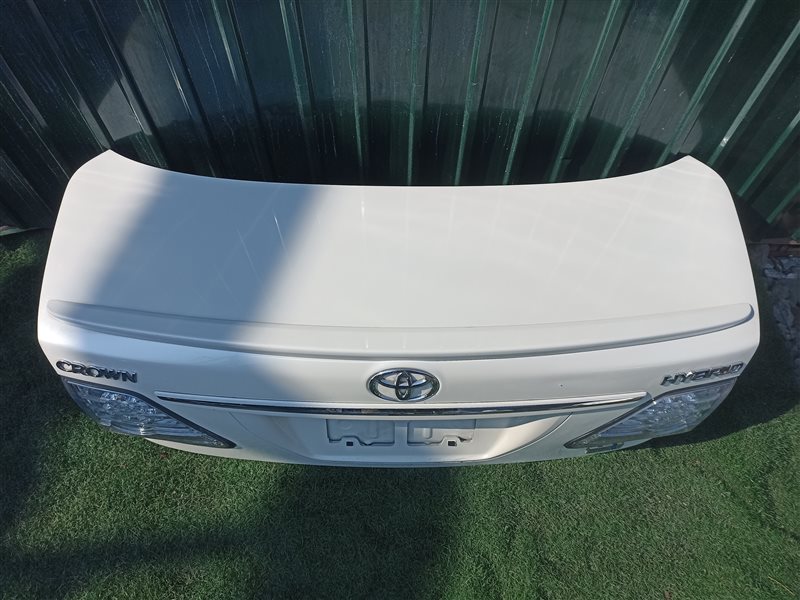 Крышка багажника Toyota Crown GRS204 (б/у)