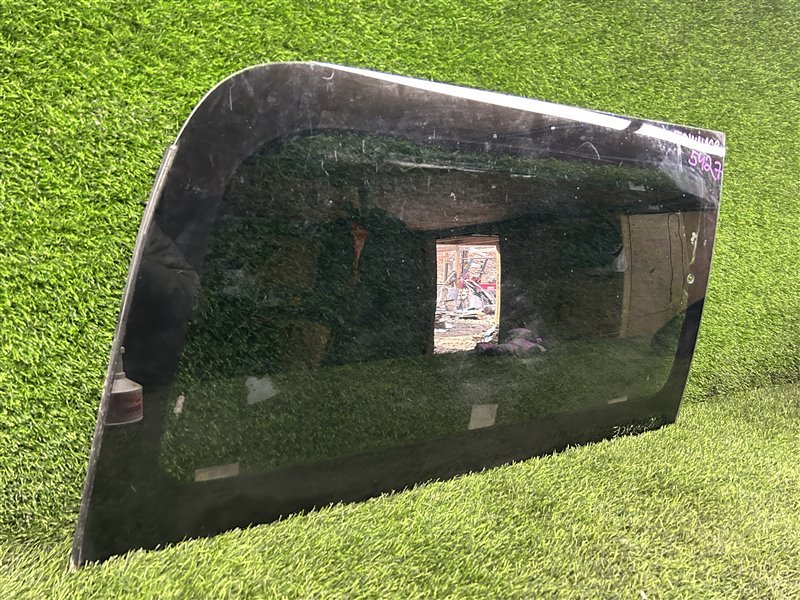 Стекло собачника Toyota Land Cruiser Prado KZJ90 KDJ90 правое (б/у)