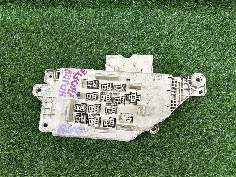 Блок предохранителей Toyota Land Cruiser/Cygnus/Lx470 FZJ100 (б/у)