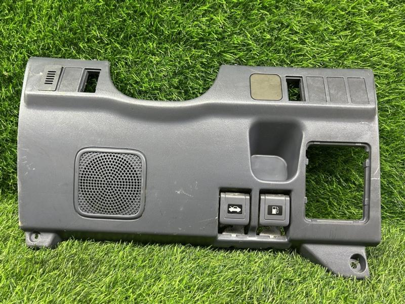 Пластик под руль Toyota Land Cruiser Prado KDJ90 (б/у)