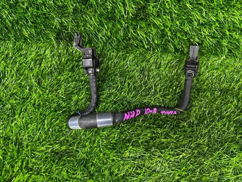Шланг топливный Toyota Aqua NHP10 1NZ-FXE 2014 (б/у)