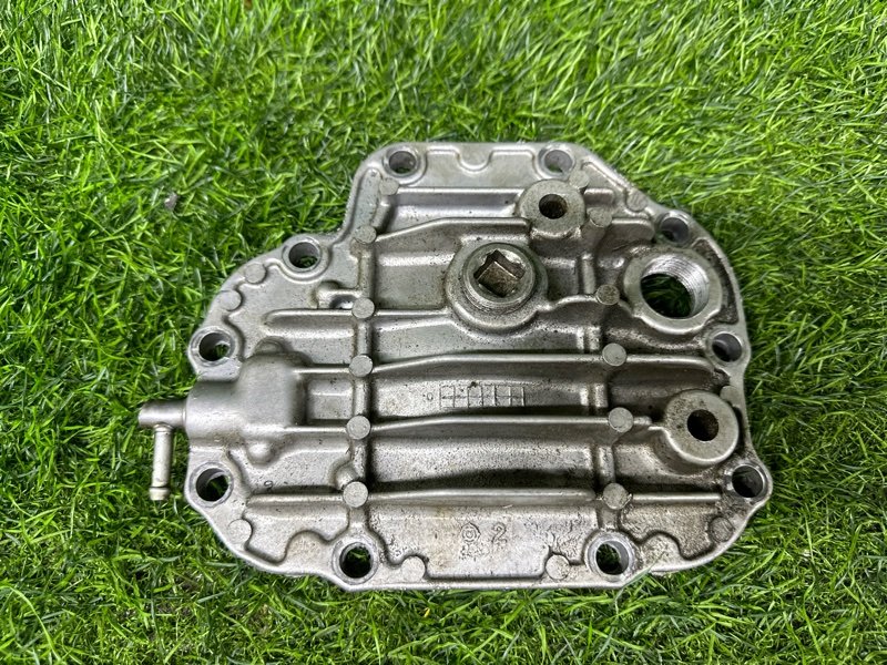 Крышка редуктора NISSAN SKYLINE GTR BNR32 RB26DETT передняя (б/у)