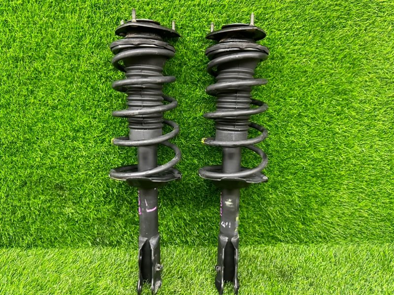 Стойки ПАРА Лево/Право TOYOTA SIENTA NCP81 1NZFE передние (б/у)