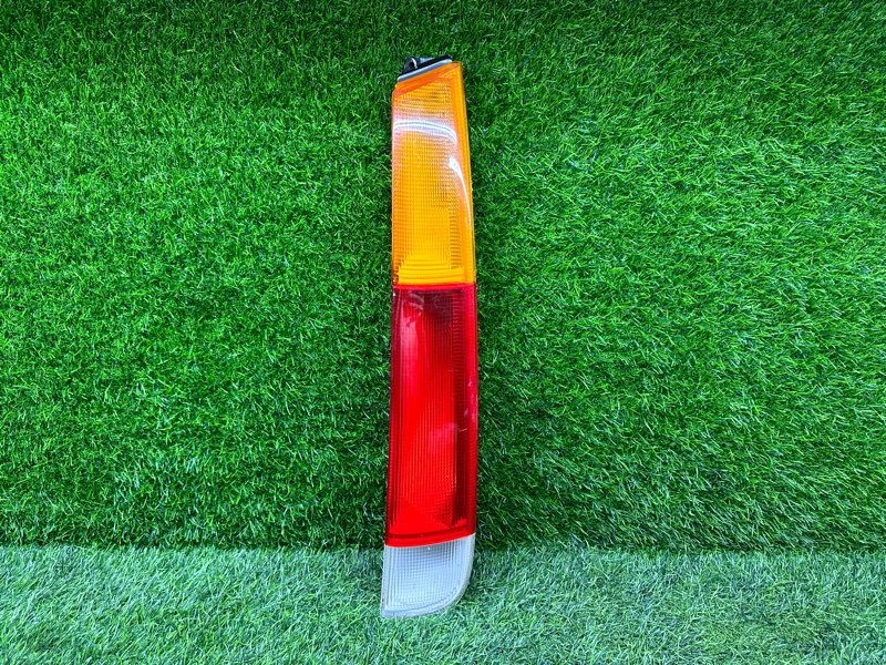 Стоп-сигнал TOYOTA SPRINTER CARIB AE115 7AFE задний правый (б/у)