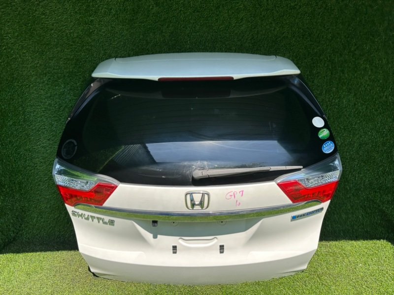Дверь багажника HONDA SHUTTLE GP7 задняя (б/у)