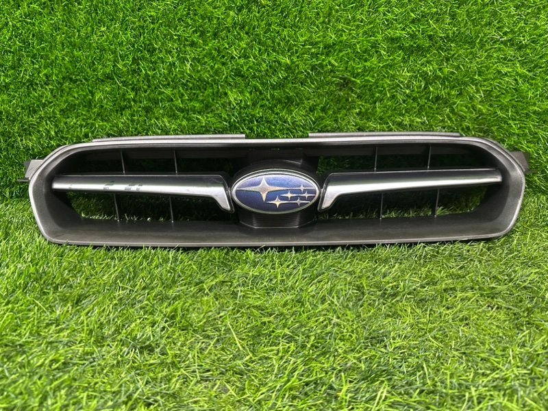 Решетка радиатора SUBARU LEGACY BL5 передняя (б/у)