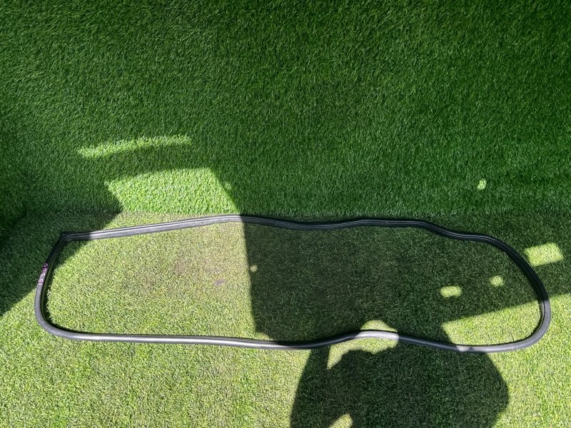 Уплотнитель двери Honda FREED GB3 L15A 2012 передний левый (б/у)