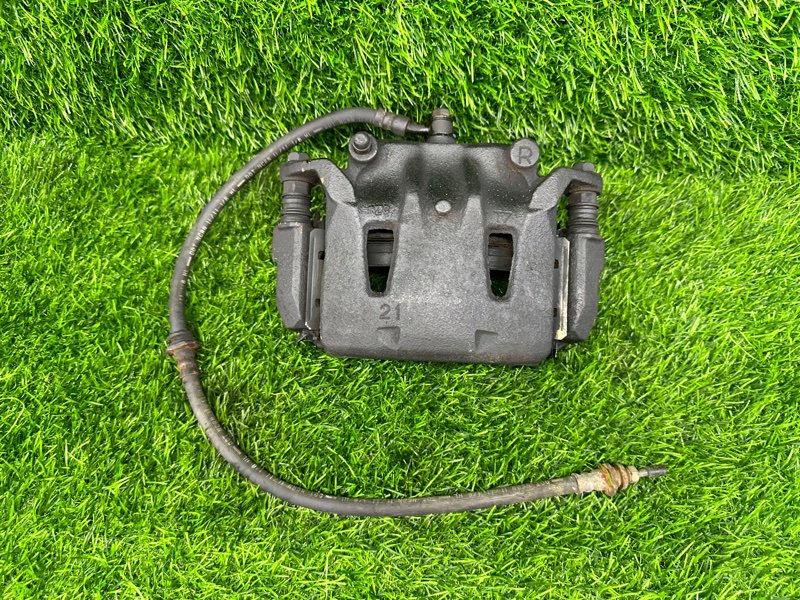 Суппорт NISSAN SERENA C25 передний правый (б/у)