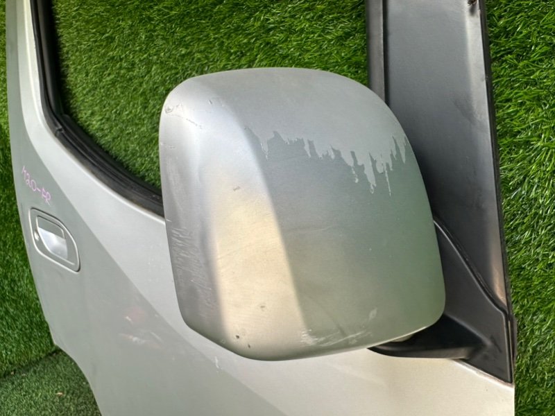 Ухо Nissan NV200 VM20 M20 правое (б/у)