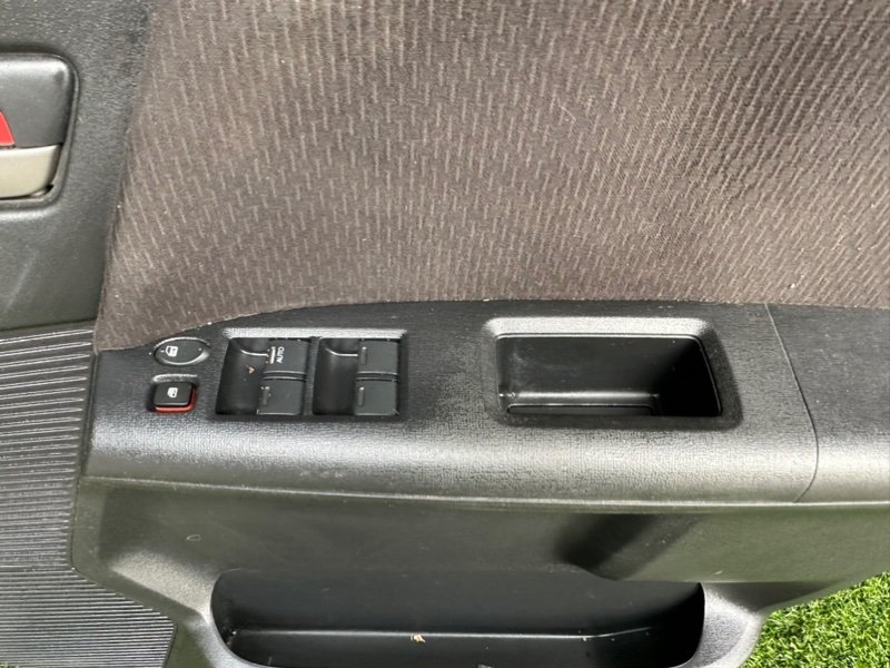 Пианино Honda Freed GB3 переднее правое (б/у)