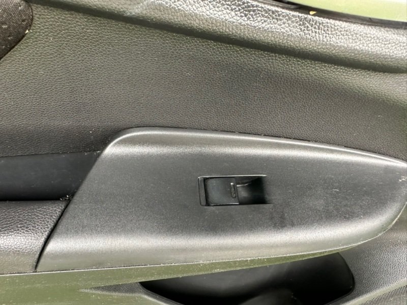 Кнопка стеклоподъемника Honda Fit GP5 передняя левая (б/у)