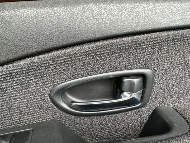 Ручка двери внутренняя Nissan Bluebird Sylphy KG11 передняя правая (б/у)