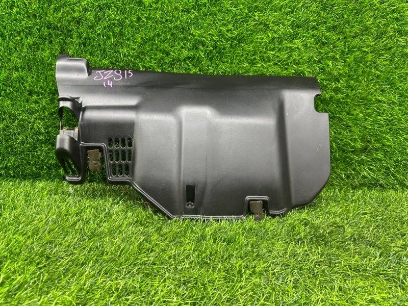 Пластик торпеды Toyota Crown GS151 GS151H JZS151 JZS153 JZS155 LS151 LS151H левый (б/у)