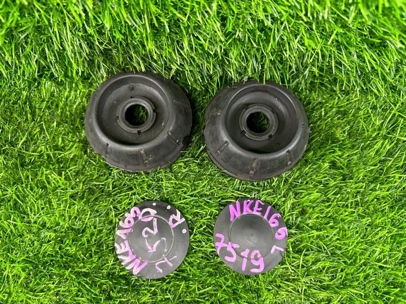 Чашка стойки комплект лево/право TOYOTA COROLLA FIELDER NKE165 передняя (б/у)