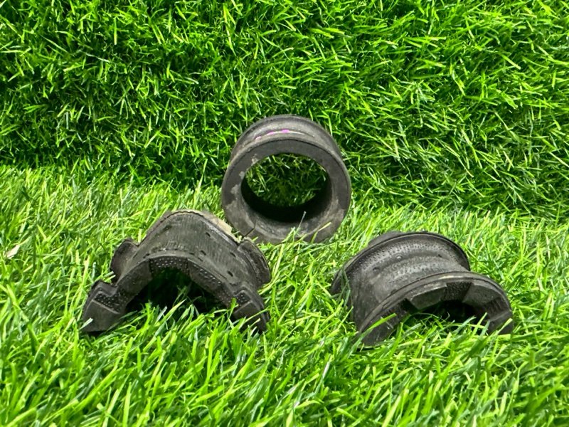 Крепление рулевой рейки NISSAN GLORIA.CEDRIC HY33 RB25DE (б/у)