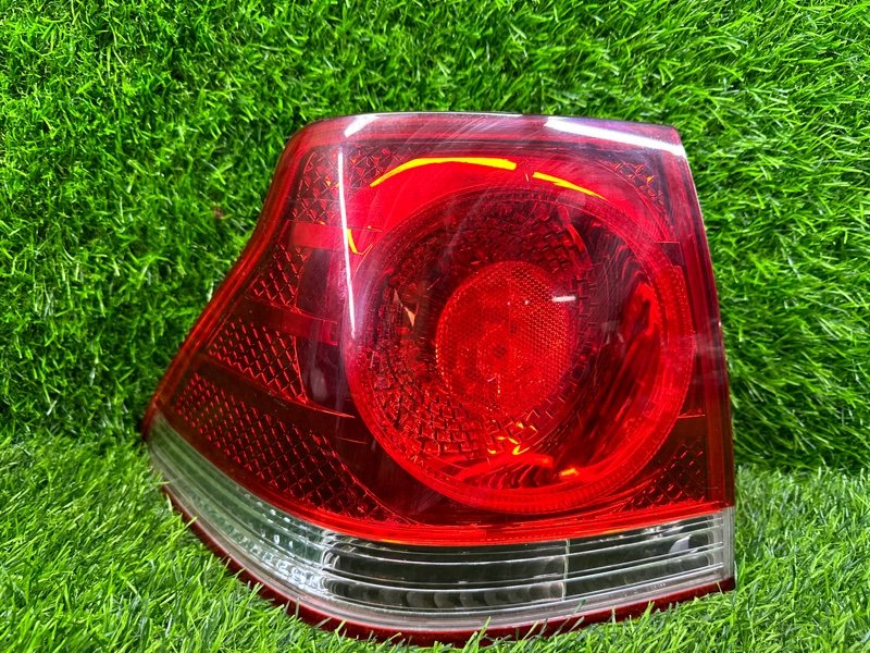Стоп-сигнал Toyota Crown GRS182 3GRFSE 2004 задний левый (б/у)