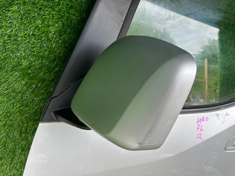 Ухо Nissan NV200 VM20 M20 левое (б/у)