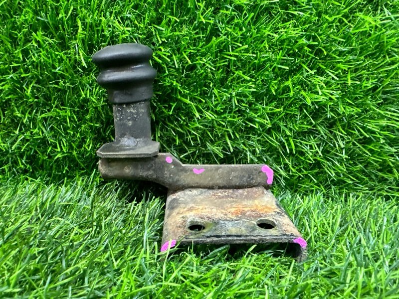 КРОНШТЕЙН MITSUBISHI FUSO CANTER FD50A 4M40 (б/у)