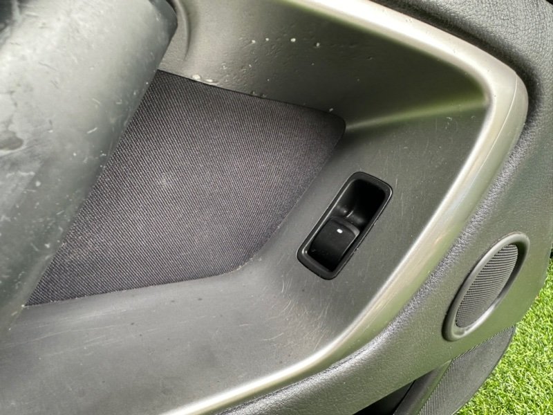Кнопка стеклоподъемника Subaru Legacy BL5 передняя левая (б/у)