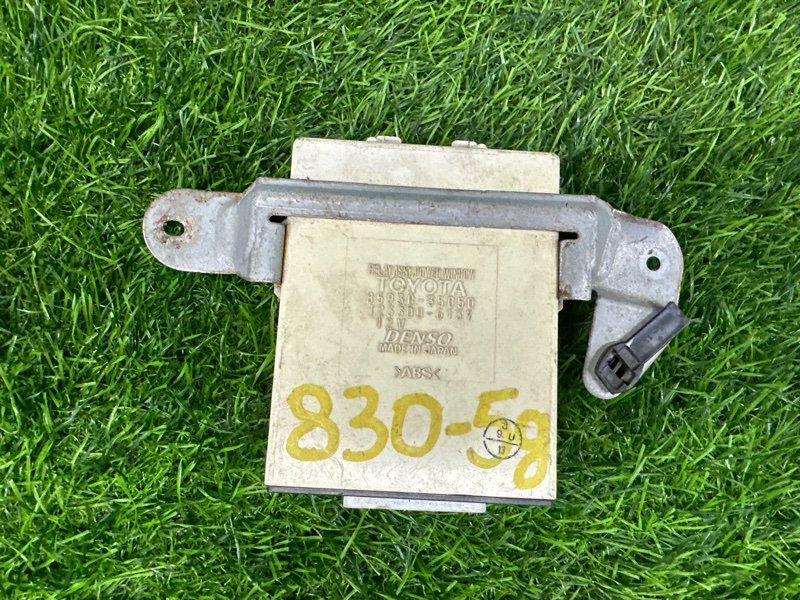 Блок управления стеклами TOYOTA HILUX SURF KZN185 (б/у)