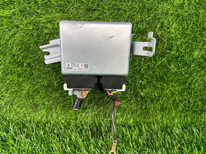 Блок управления рулевой рейкой HONDA FIT GP5 (б/у)