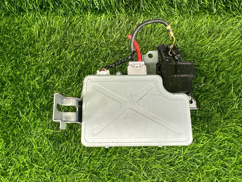 Блок управления рулевой рейкой Honda Vezel RU2 L15B 2013 (б/у)