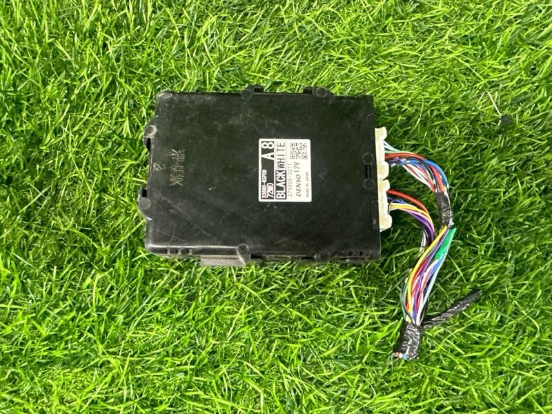 Блок управления Suzuki Hustler MR31S R06A 2014 (б/у)