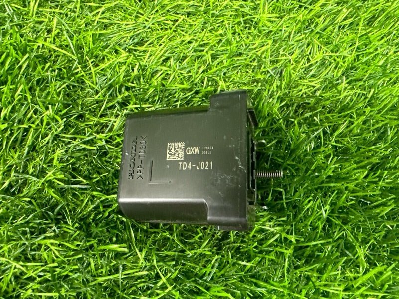 Блок управления HONDA SHUTTLE GP7 LEB 2017 (б/у)