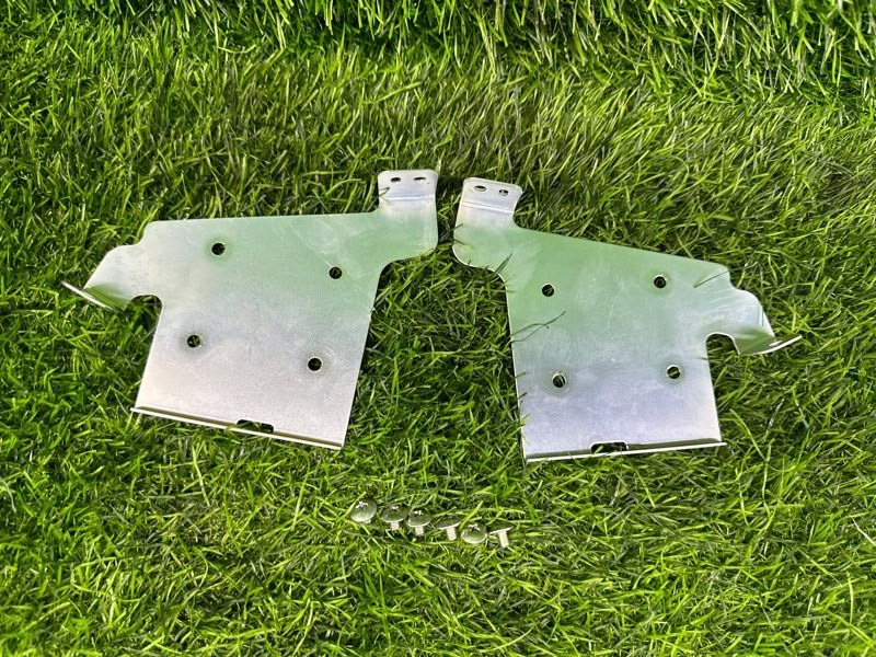 Крепление магнитолы комплект MITSUBISHI DELICA D:5 CV5W (б/у)