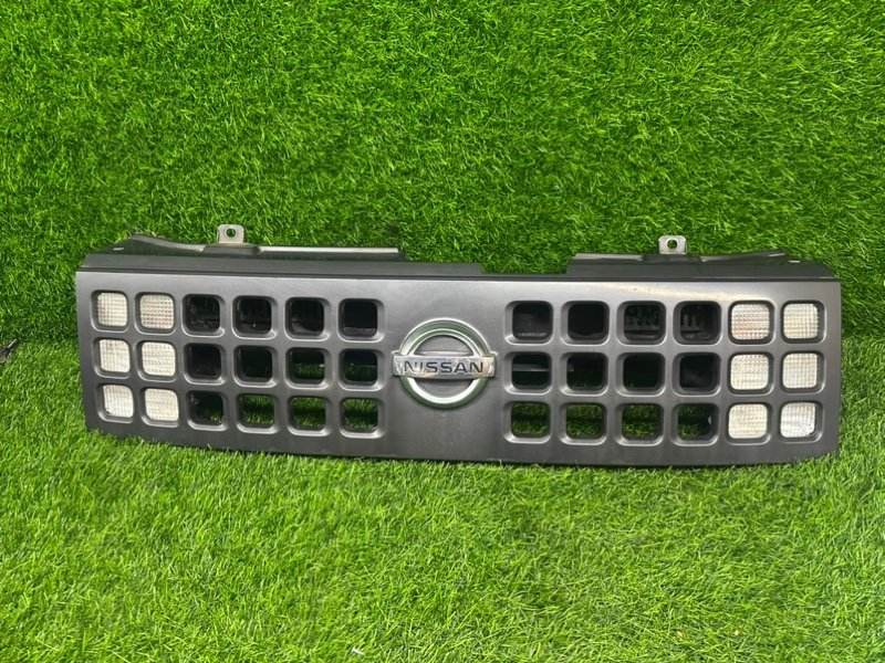 Решетка радиатора Nissan Cube BZ11 (б/у)