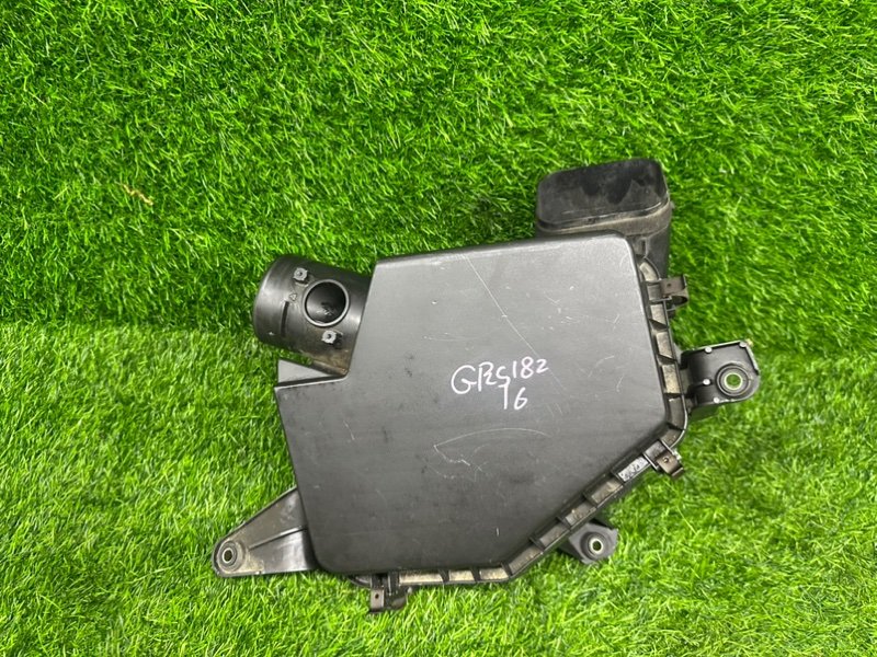 Корпус воздушного фильтра Toyota Mark X GRX125 GRX120 GRX121 GRX130 GRX135 GRS180 GRS181 GRS182 GRS183 GRS200 GRS201 (б/у)
