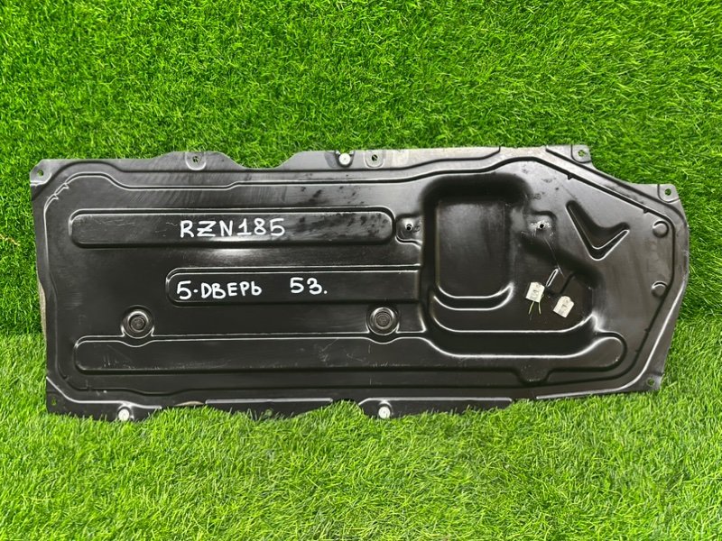 Обшивка двери багажника Toyota Hilux Surf KDN185 KDN185W KZN185 KZN185G KZN185W RZN180 RZN180W RZN185 RZN185W VZN180 (б/у)