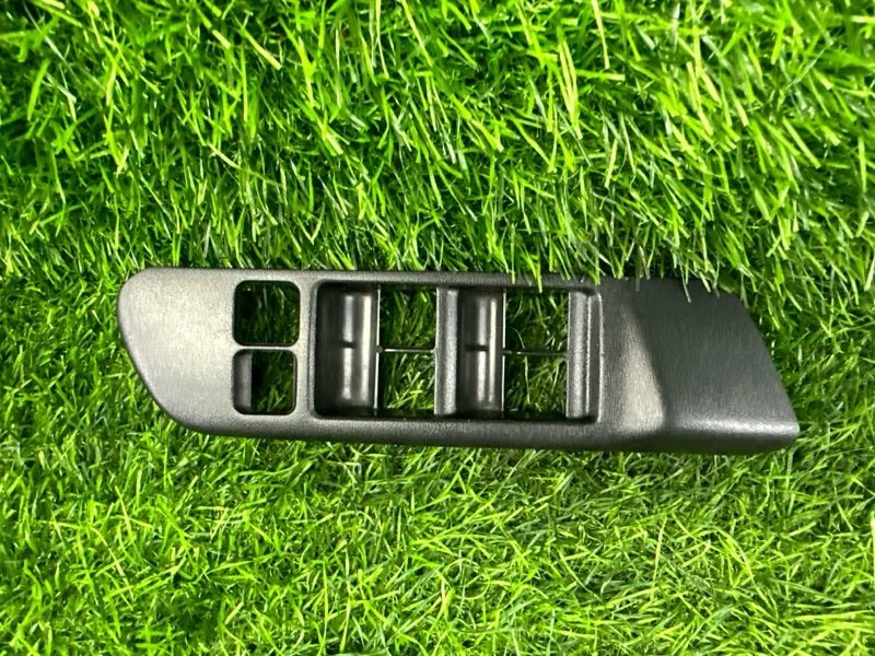 Пианино NISSAN PRIMERA P11 переднее правое (б/у)