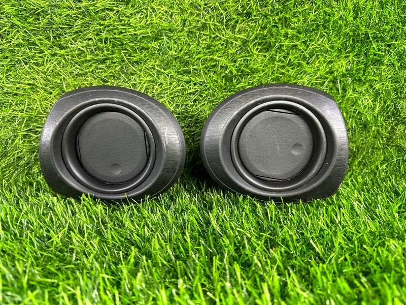 Дуйка Honda Vezel RU2 L15B 2013 передняя (б/у)