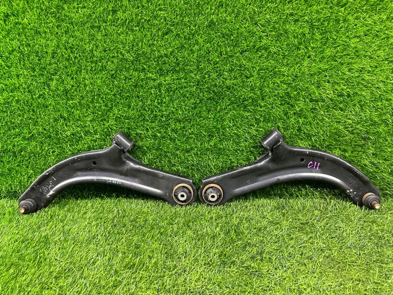Рычаги ПАРА ЛЕВЫЙ/ПРАВЫЙ NISSAN TIIDA LATIO C11 передние (б/у)