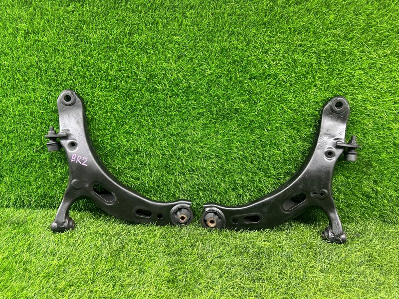Рычаги ПАРА ЛЕВЫЙ/ПРАВЫЙ SUBARU LEGACY BR9 передние (б/у)