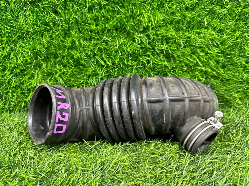 Патрубок воздушного фильтра NISSAN SERENA C26 MR20 (б/у)