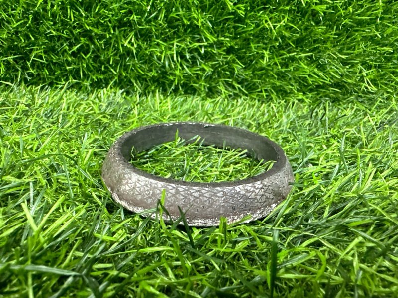 Кольцо глушителя NISSAN SERENA C26 MR20 (б/у)