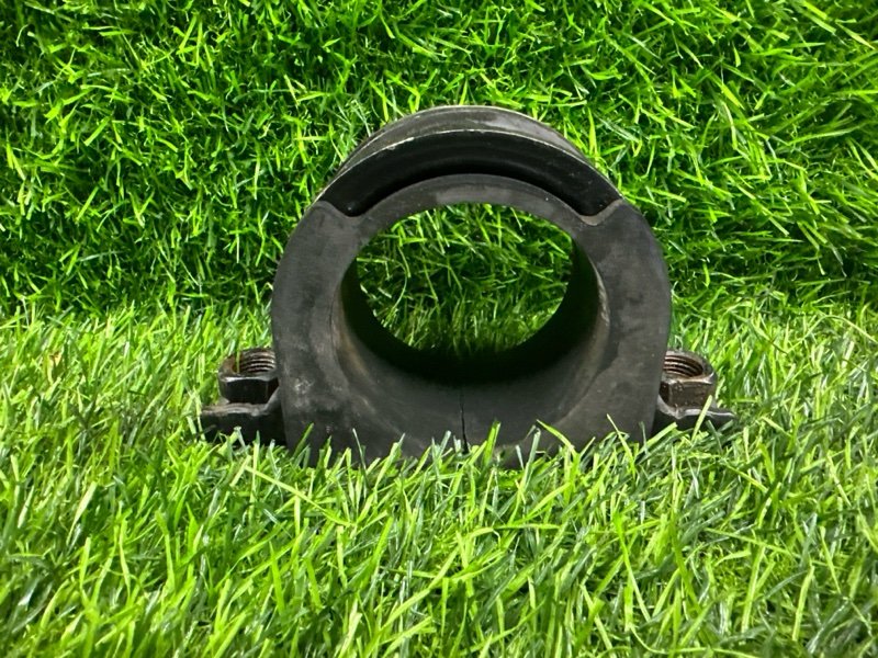 Крепление рулевой рейки ISUZU ELF NKR81 (б/у)