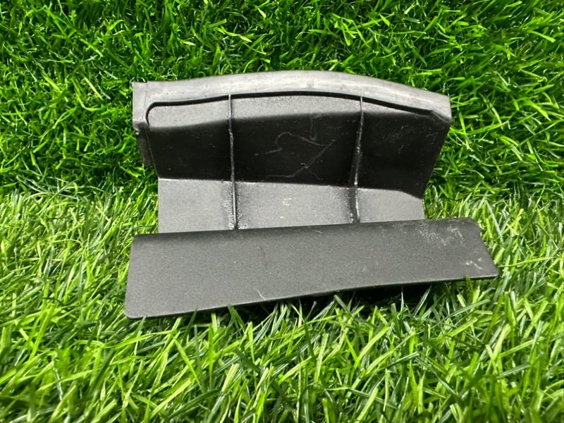 Уголок ЖАБО Honda Fit GP5 (б/у)