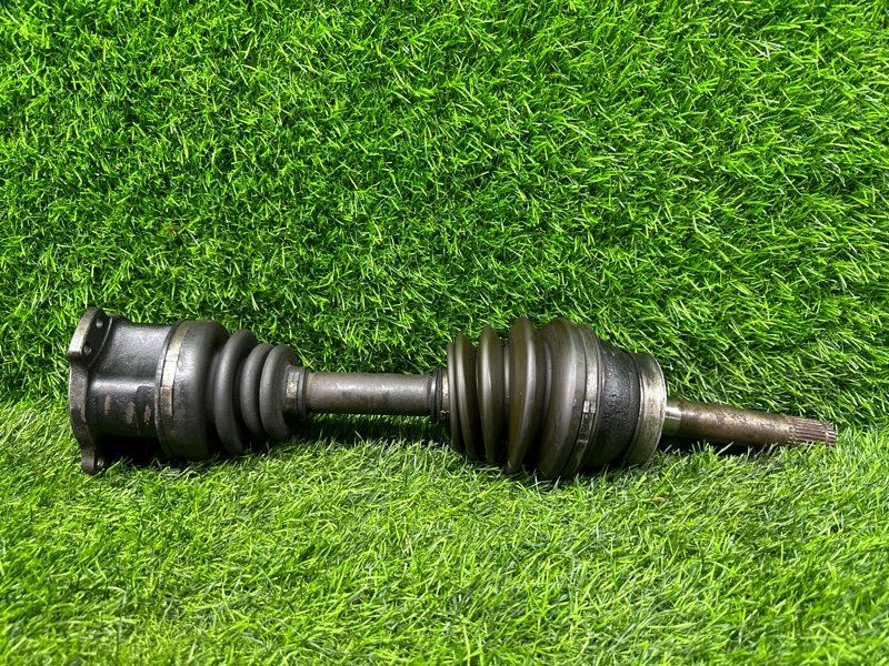 Привод NISSAN ELGRAND ATWE50 передний правый (б/у)