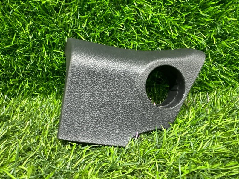 Консоль торпеды HONDA VEZEL RU2 правый (б/у)