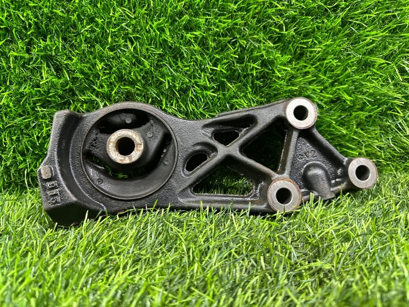 Подушка редуктора TOYOTA ESTIMA AHR20 2ZRFXE задняя (б/у)