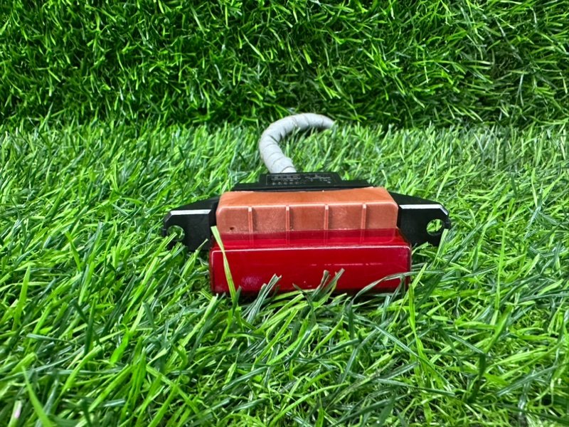 Кнопка аварийной сигнализации Honda FREED GB3 L15A 2012 (б/у)