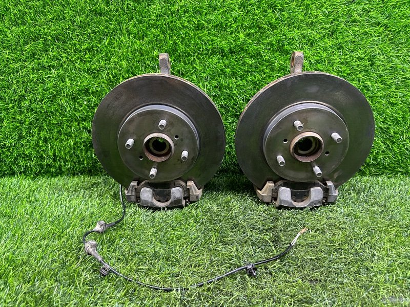 Ступицы ПАРА Лево/Право Suzuki Solio MA15S передние (б/у)