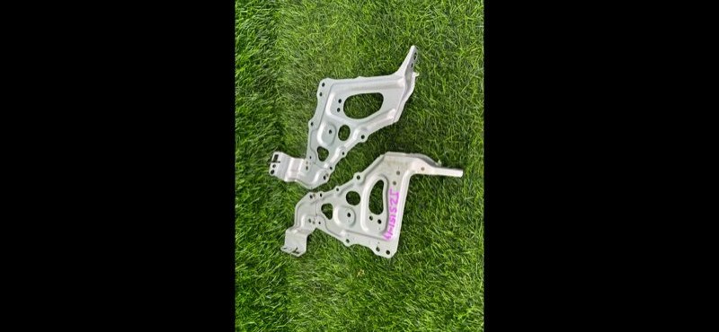 Крепление магнитолы комплект Toyota Crown GS151 GS151H JZS151 JZS153 JZS155 LS151 LS151H (б/у)