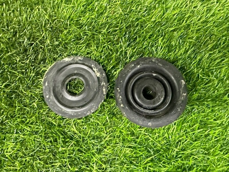 Пыльник рулевой колонки Toyota Crown GS151 GS151H JZS151 JZS153 JZS155 LS151 LS151H (б/у)